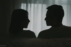 离婚男人的心酸：妻子成全我的“真爱”后，我却再也回不了头图片