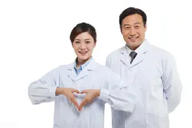 医生工资涨不了，灰色收入不敢拿，还有被砍的风险，你为啥坚守？图片