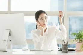 Excel如何快速切换工作表的几种技巧，同事只用最后一种图片