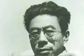 闻一多 | 莫问收获，但问耕耘图片