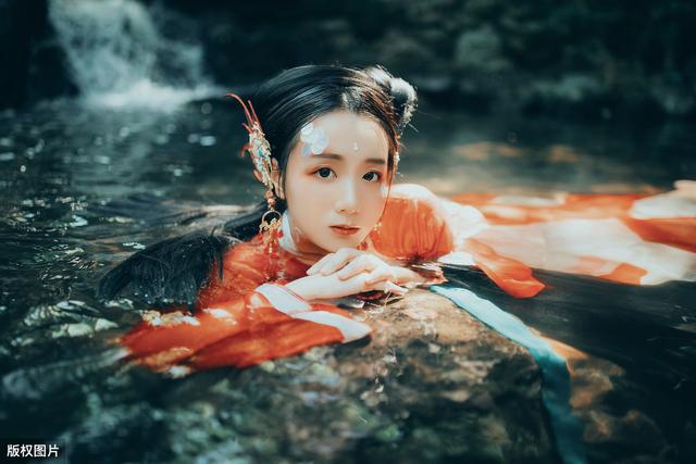 ����Ϊ����ȡ�����գ�������ʫ�δ��еľ������֣���ζʮ��̫����