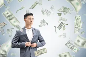 公司发错工资，多发了3万，杭州员工把钱还回去，老板却说不用了图片