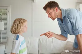 父女吵架，爸爸去姥姥家住了十几天，笑坏了妈妈图片