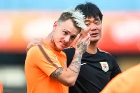 李霄鹏指导的大鱼呢？德转：格德斯将替换莱昂纳多报名图片