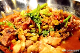 川菜极品菜系：干锅鱼，一道让全国人民都说撩咋咧的特色美食图片
