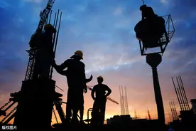 河北明确：实行建筑工人实名制管理，信息上传至省平台，与全国数据连通、共享图片