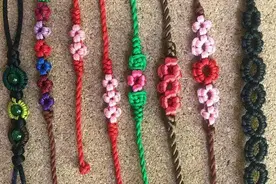 5朵美美的桃花手链，非常适合小女生戴，附详细图解步骤！收藏图片