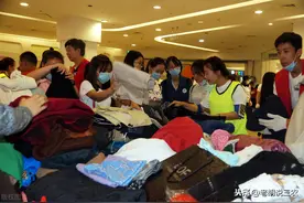 到农村收购的旧衣服是干啥用的？真的是为了公益？知情人士这样说图片