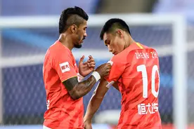 2-1!保利尼奥绝杀！恒大两连胜不足喜 还靠40岁郑智真好吗图片