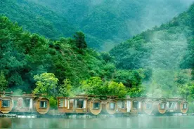 这些藏在深山里的瀑布，美到让你屏住呼吸图片