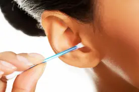 挖耳屎一时爽，一直挖一直爽？耳鼻喉专家：这三种情况千万别挖图片