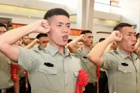 一大批老兵被召回部队，只要一声令下随时作战，释放一重要信号图片