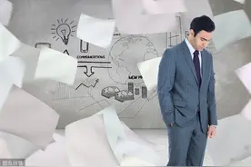 酒桌上领导发烟，别说“我不抽烟”，不懂这3点，不识抬举受冷落图片