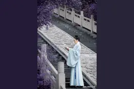 原创日常汉服道袍鲤跃，鲤鱼刺绣徐徐如上，穿在身上帅气又时尚图片