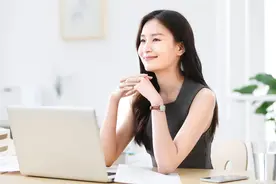 那个和我同宿舍且自律到极致的贫困生，成了我往后生活中的一道光图片