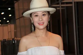 张卫健前女友江欣燕 看不出她年过50了图片