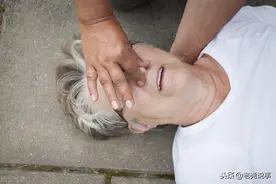 蜇人是蝎子的天性，而善良是我的天性：我们不能因他人的恶而变恶图片