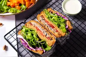 减肥网红轻食紫甘蓝三明治你喜欢吗？紫甘蓝生吃营养真的最高吗？图片