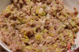 饭店的饺子馅为啥好吃？原来大厨这样做，没复杂调料和步骤，真香图片
