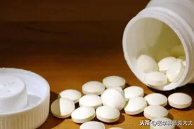 医生解答：阿司匹林是早上吃好，还是晚上吃好？图片
