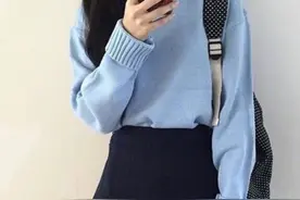 穿衣显嫩并不难，“学生风”的穿搭示范，既彰显青春活力还时髦图片