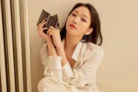单眼皮的女生想要提升魅力，只需要三个步骤，气质出众辨识度还高图片