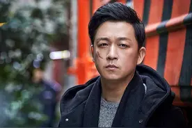 四位70后扛剧男神现状：潘粤明中年翻红，靳东《伪装者》后难突破图片