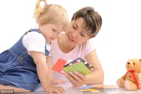 如何教幼儿认识26个英文字母，试试利用五感来认识字母吧图片