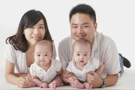 最美三胞胎妈妈：感谢癌症，让我明白生命中什么最重要图片