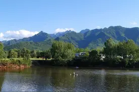 西安向南1小时，这个峪口山清水秀免费开放，目前还可以开车进去图片
