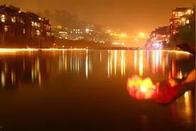 为什么彼此相爱，却、还总因为小事生气吵架呢？图片