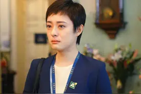 孙俪与“最佳女主角“失之交臂，邓超用此举安慰，网友：太甜了图片