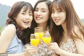 闺蜜结婚我随礼2000,六年后我结婚她出1000，缘尽！图片