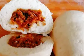 面皮宣软，馅心咸香的肉松包，最适合周末做给家人图片