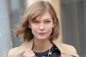 前维密超模KK 嫁入豪门后怀孕了，会得到男方父母认可吗？图片