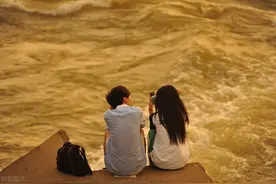 如何通过与伴侣谈心来磨合三观图片