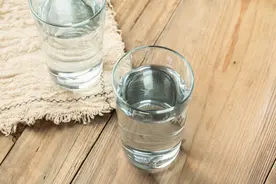 懒人喝水减肥法：这几个时间段可以多喝水，促进身体燃脂图片