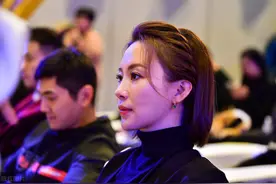 从眼镜妹到九球天后，潘晓婷分享生活，首次回应胸部撞球图片