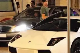 郭富城的兰博基尼,全球唯一定制车漆,卖掉可给帕加尼换一百次机油图片