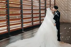 歌手王以太结婚，女方长相高级，男方被误认是王太利评论太搞笑图片