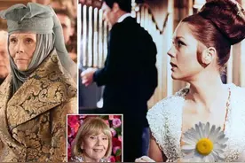 权游老祖母逝世，你不知道60年代她多时髦，连身皮裤都她玩剩的图片