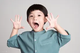 新生男宝宝名字大全：男孩英姿飒爽的好名字推荐（带解释）图片