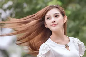 公园里的美女图片