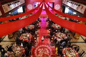 “喜宴”大操大办，最终没有赢家图片