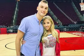 JR史密斯发飙！16年了，最讨厌的队友来自火箭队！他也需反省图片