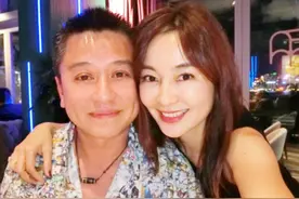 “小昭”陈秀丽嫁鞋业大亨生双胞女，43岁晒“煮妇照”宛若冻龄图片