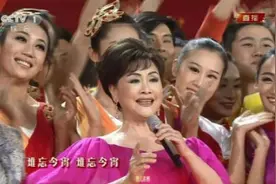2000年，李谷一怒揭东方歌舞团腐败内幕，转身遭死亡威胁：枪毙你图片