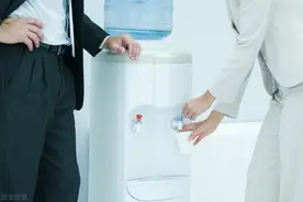 饮水机的冷热水可以混着喝吗？喝了会怎么样？科学小知识一文了解图片