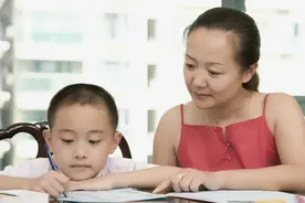 你真的能辅导孩子功课吗？爸爸妈妈们别忽略这件至关重要的事图片