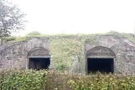 乡村土地扩建，村民保护的古墓无奈被挖开，专家：你们守错墓了吧图片